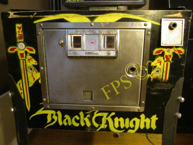 N-0555 Wanduhr Flipper Black Knight Williams 1980 Neonuhr  Wohnzimmer Game Room 